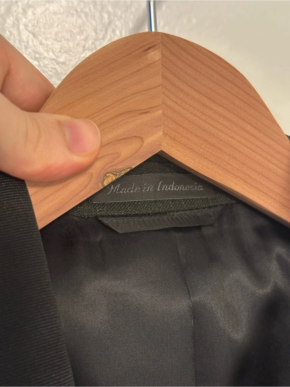 Calvin Klein 38R - 32W Black Patterned Shawl Collar Tuxedo